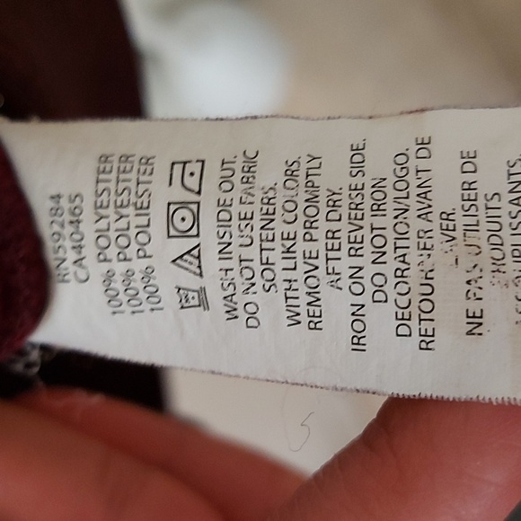 3 for $20/ Boy's light sweater - Picture 3 of 4